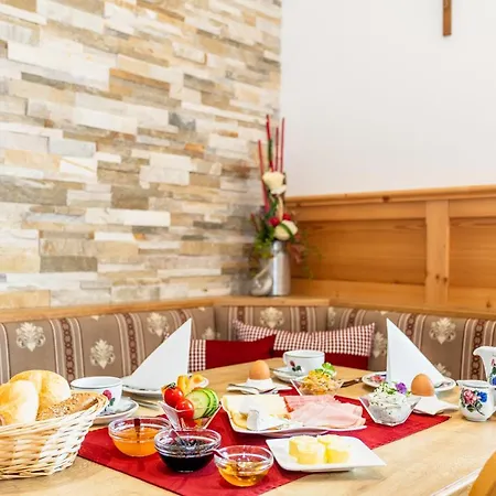 Gospodarstwo agroturystyczne Biobauernhof Aslgut *