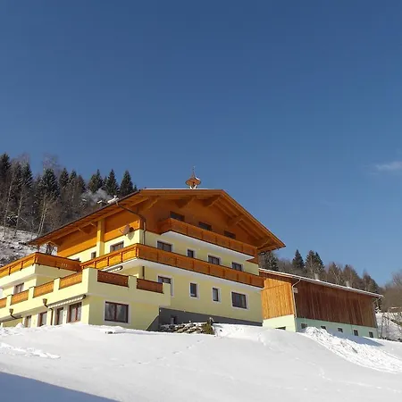 Farm stay Biobauernhof Aslgut Bad Hofgastein